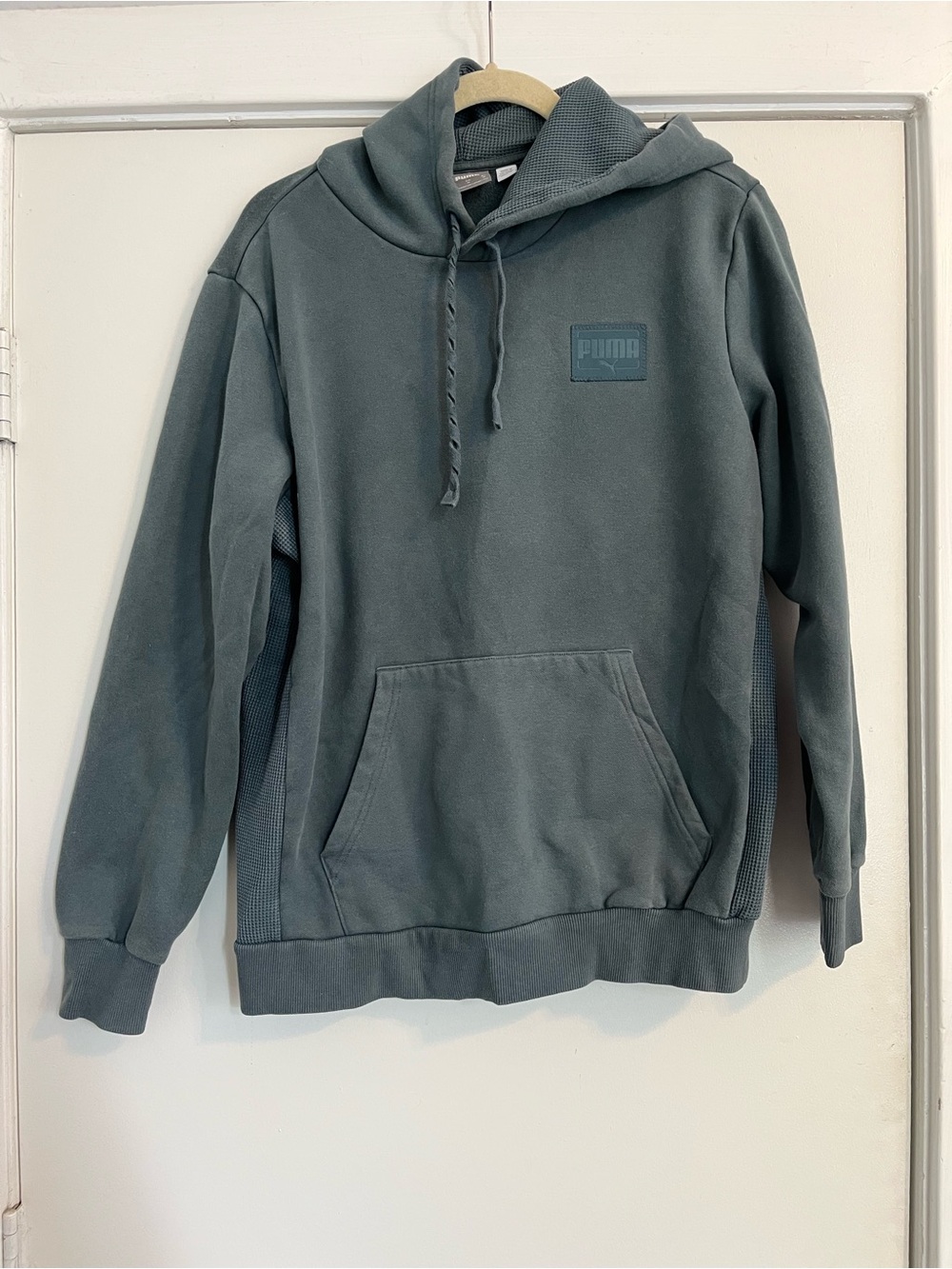 Puma Men's washed Green gray blue Hoodie medium